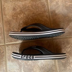 Cricket flip flops size 11